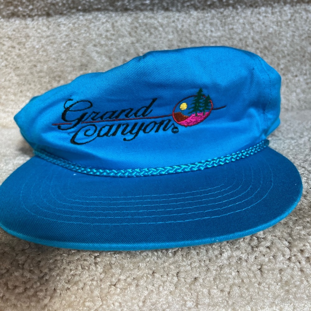 Vintage Cameo grand canyon hat
